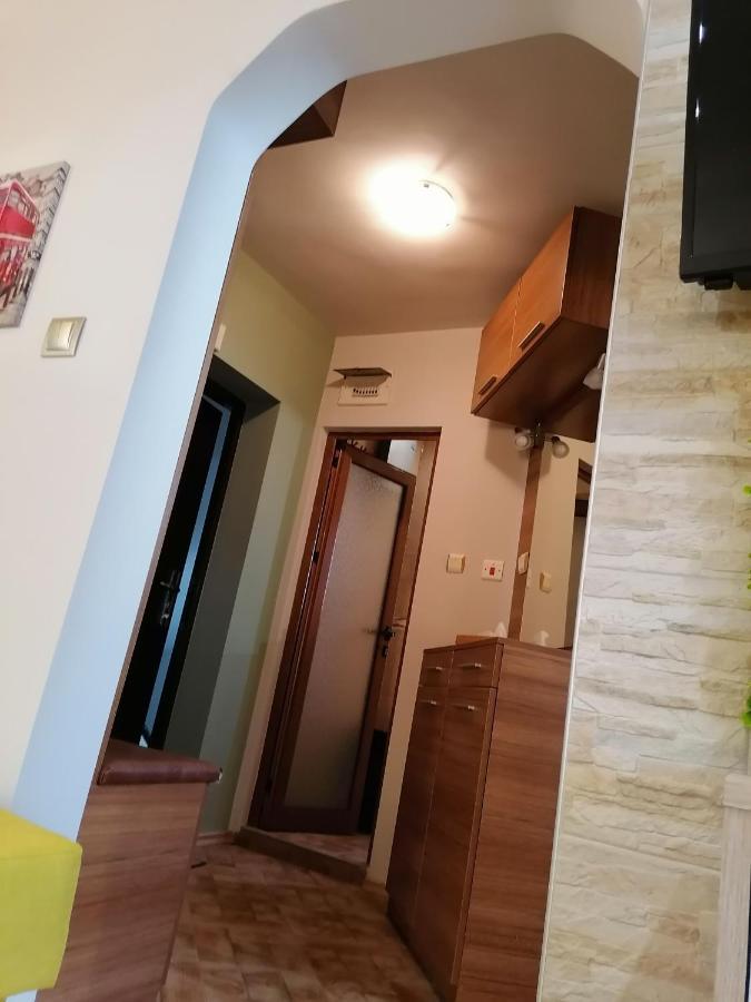 Lazur- Neben Meeresgarten Бургас Екстериор снимка