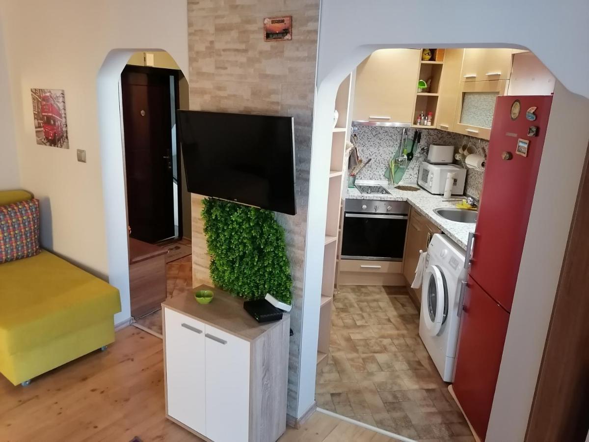 Lazur- Neben Meeresgarten Бургас Екстериор снимка